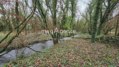 Maison - 393 m² - 14 pièces