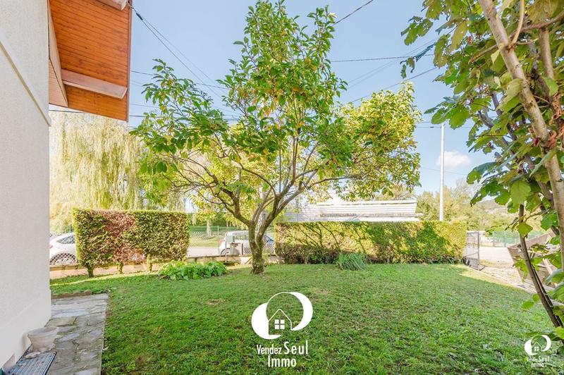 Maison traditionnelle - 132 m² - 6 pièces