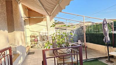 Maison - 85 m² - 5 pièces