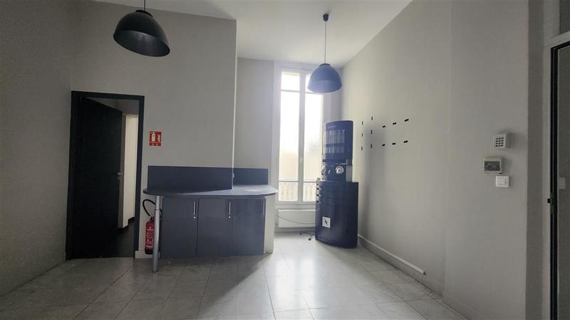 Local commercial - 377 m²