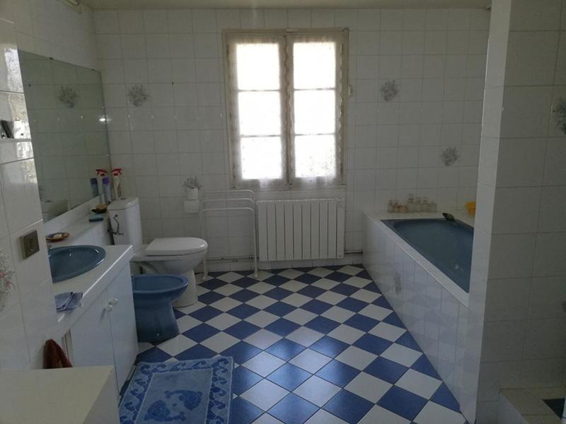 Maison - 252 m² - 8 pièces