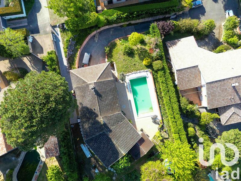 Maison - 159 m² - 6 pièces