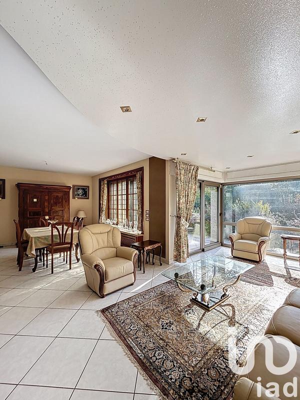 Maison - 173 m² - 8 pièces