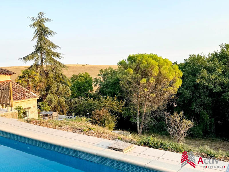 Maison - 91 m² - 4 pièces