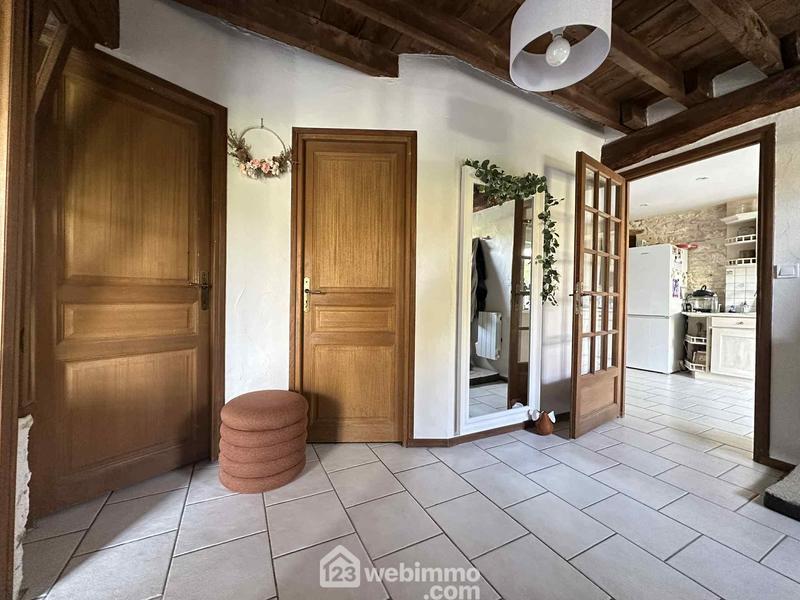 Maison - 255 m² - 8 pièces