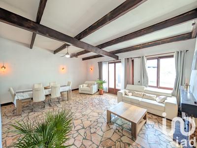 Maison - 212 m² - 10 pièces