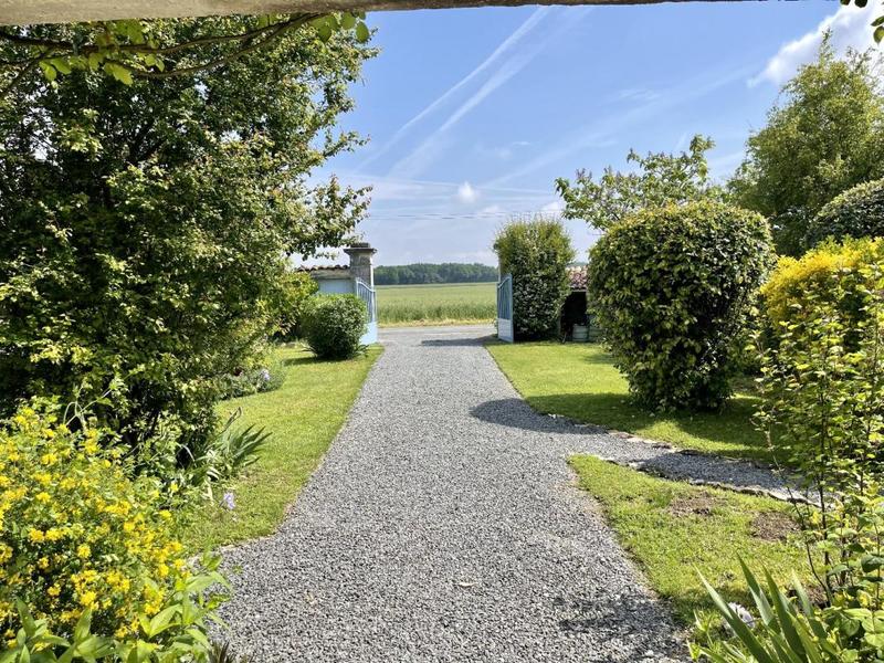 Maison - 231 m² - 10 pièces