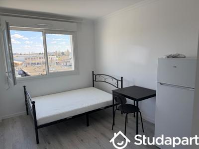 Chambre - 50 m² - 1 pièce