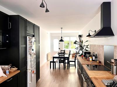 Maison - 185 m² - 8 pièces