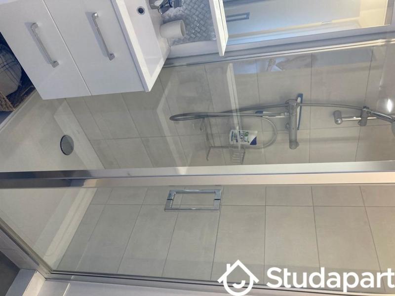 Chambre - 13 m² - 1 pièce