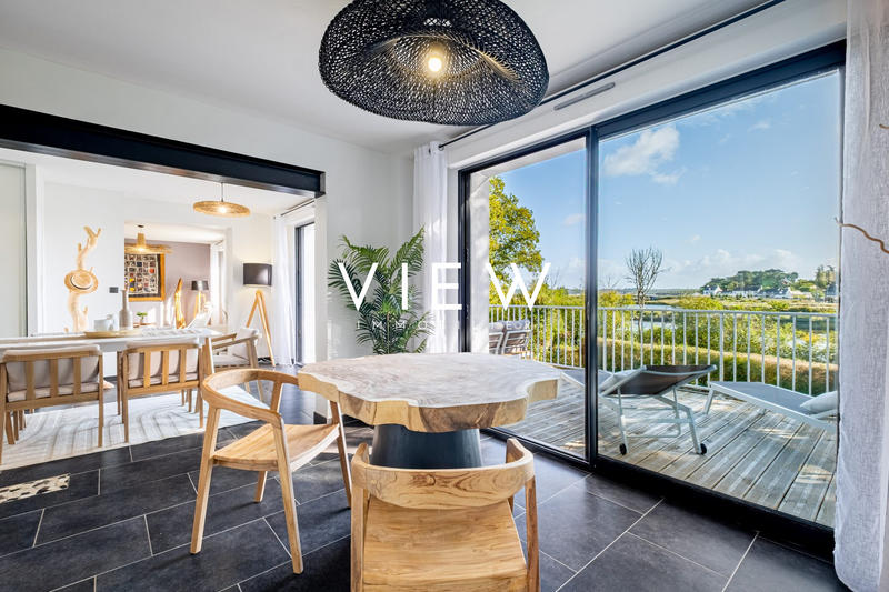 Maison - 210 m² - 7 pièces