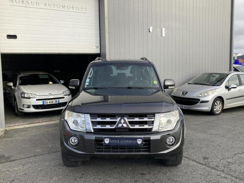 Mitsubishi Pajero 30th Anniversary 3.2 Di 200 Ch - Short Wagon Bva 1ere Main