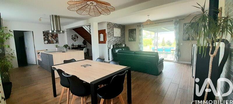 Maison - 124 m² - 6 pièces