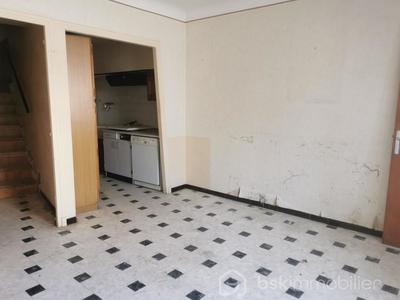 Maison de village - 100 m² - 10 pièces