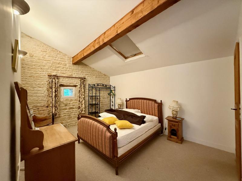 Maison - 324 m² - 14 pièces