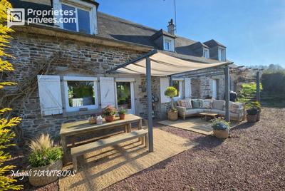 Maison - 152 m² - 8 pièces