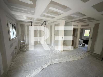 Maison - 108 m² - 5 pièces