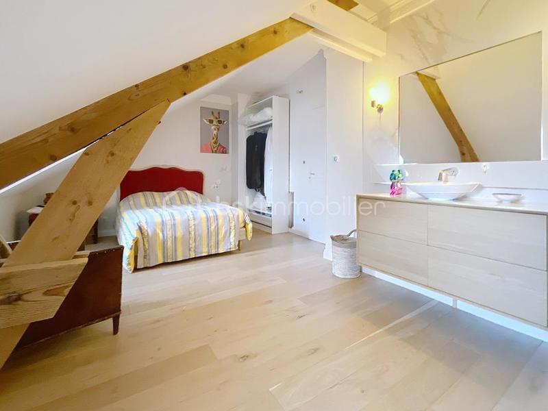 Maison de maîtres - 181 m² - 7 pièces