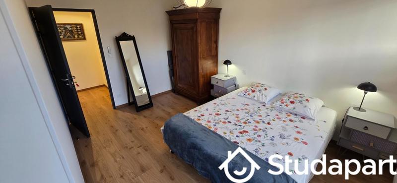 Chambre - 13 m² - 1 pièce