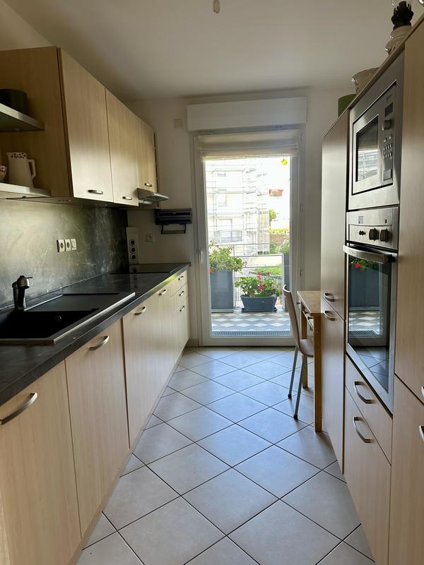 Appartement - 90 m² - 4 pièces