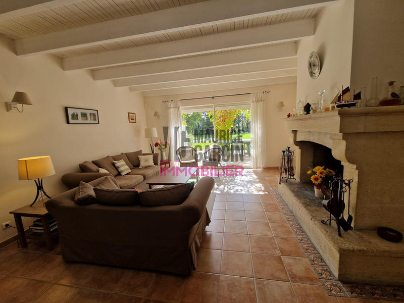 Maison - 187 m² - 7 pièces