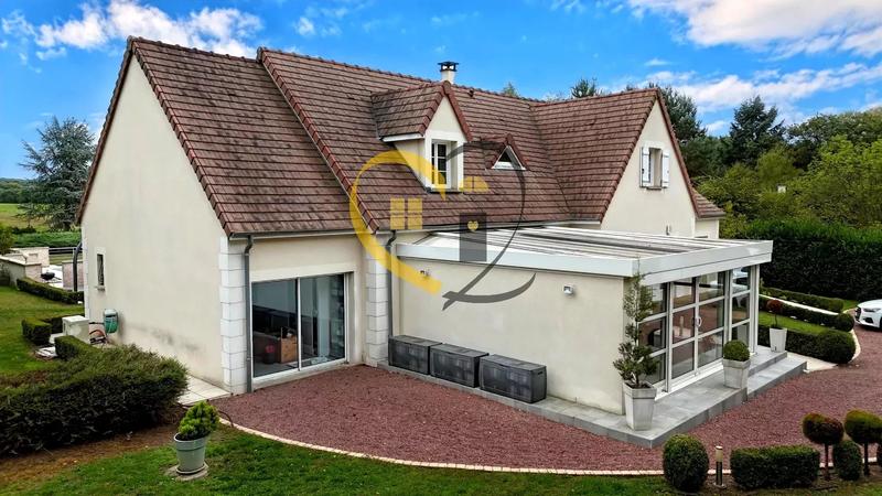 Maison - 300 m² - 11 pièces