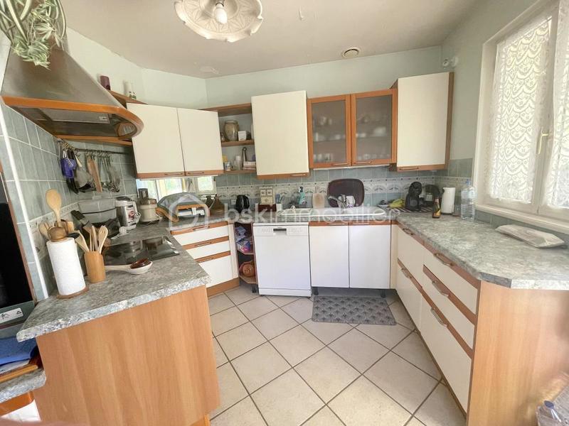 Maison traditionnelle - 165 m² - 7 pièces