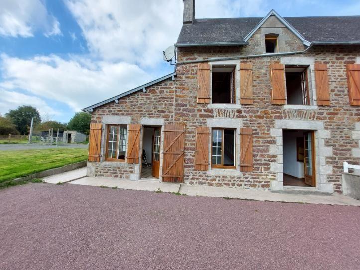 Maison - 93 m² - 7 pièces