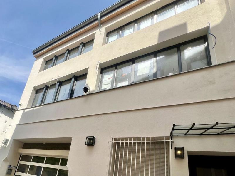 Bureau - 119 m² - 6 pièces