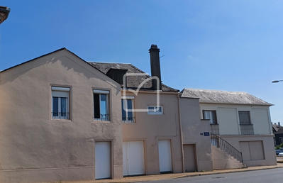 Maison - 95 m² - 8 pièces