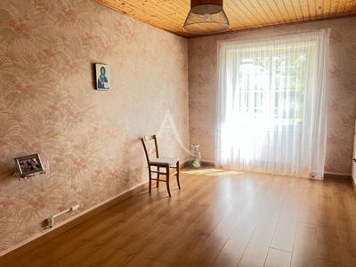 Maison - 157 m² - 7 pièces