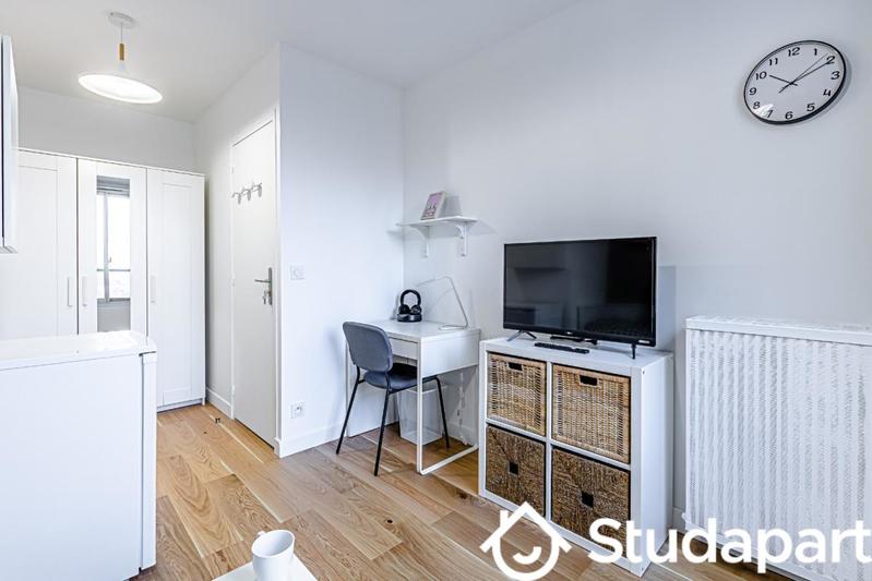 Chambre - 9 m² - 1 pièce