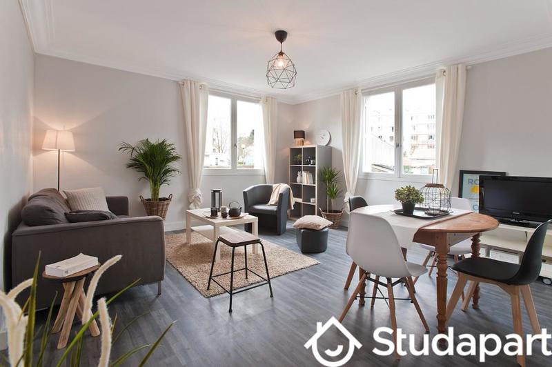 Chambre - 9 m² - 1 pièce