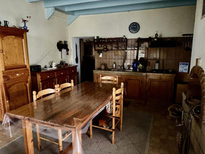 Maison - 200 m² - 4 pièces