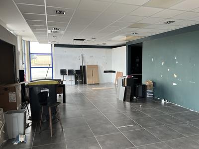 Local commercial - 310 m² - 6 pièces