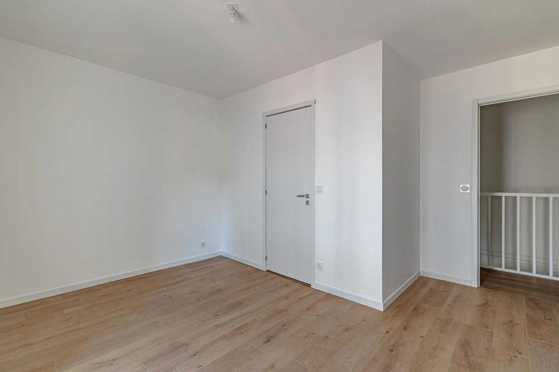 Appartement - 102 m² - 5 pièces
