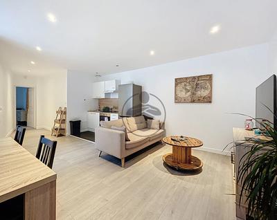 Immeuble - 79 m² - 4 pièces