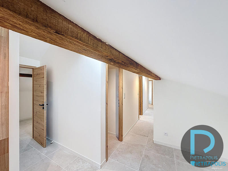 Appartement - 137 m² - 5 pièces