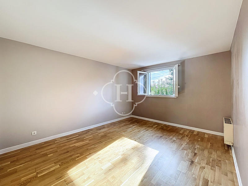 Maison - 195 m² - 7 pièces