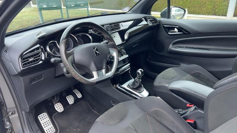 Citroën Ds3 1.6 Thp 165 So Irresistible