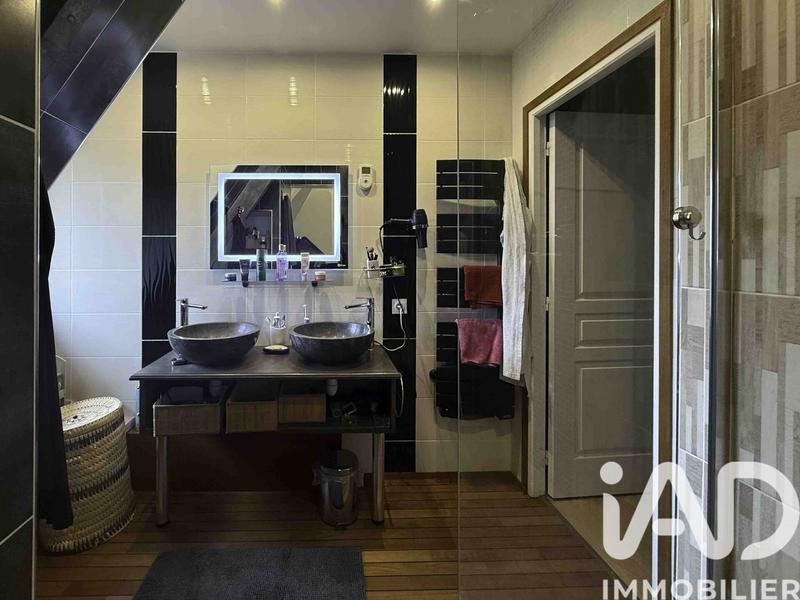 Maison de maîtres - 180 m² - 6 pièces