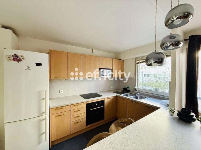 Appartement - 75 m² - 3 pièces