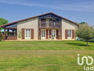 Maison de campagne - 235 m² - 7 pièces