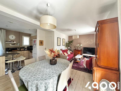 Maison - 92 m² - 6 pièces