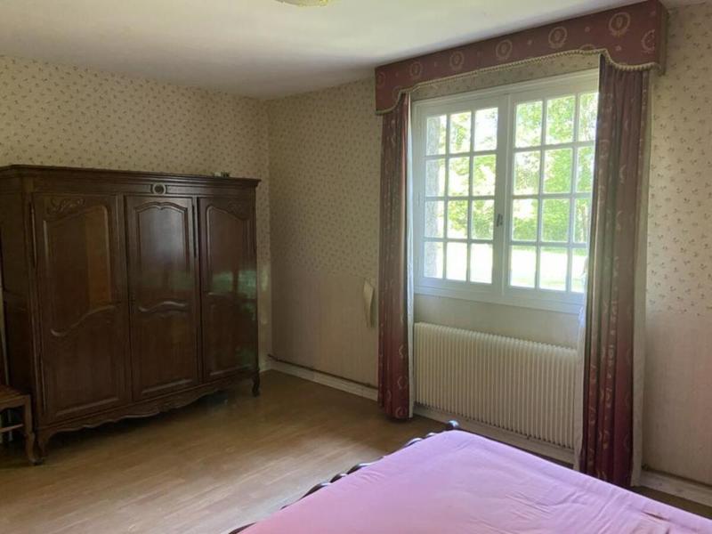 Propriété - 5 000 m² - 9 pièces