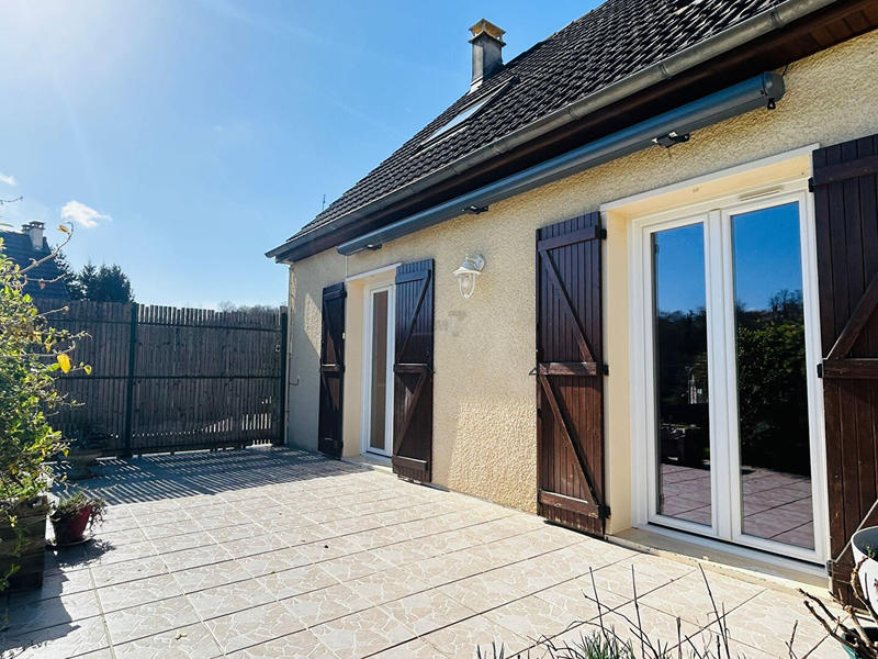 Maison - 93 m² - 5 pièces