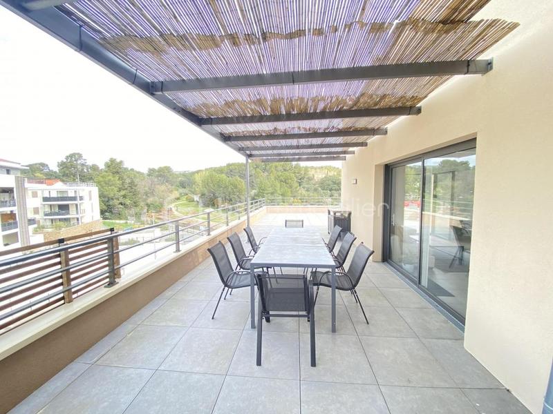 Appartement - 98 m² - 4 pièces