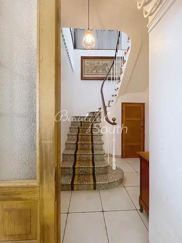 Maison de ville - 250 m² - 5 pièces