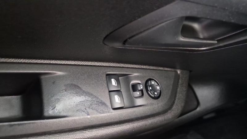 Peugeot 208 affaire Bluehdi 100 Ss Bvm6 Premium Pack