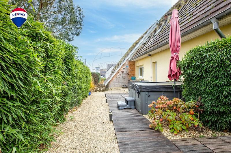 Maison - 170 m² - 6 pièces